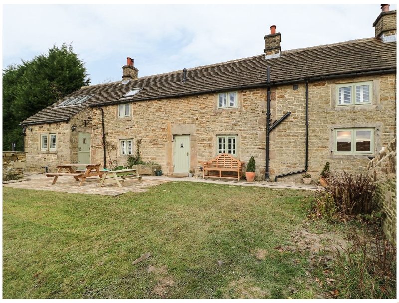 Derbyshire Cottage Holidays - Click here for more about Broadwood Farm