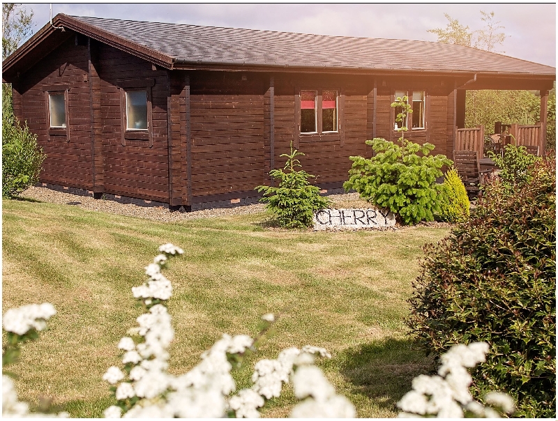 Cornwall Cottage Holidays - Click here for more about Cherry Lodge