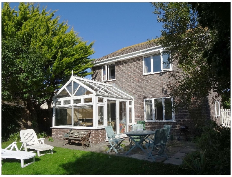 Cornwall Cottage Holidays - Click here for more about 18 Polvella Close