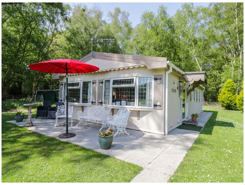 Norfolk Cottage Holidays - Click here for more about The Lodge