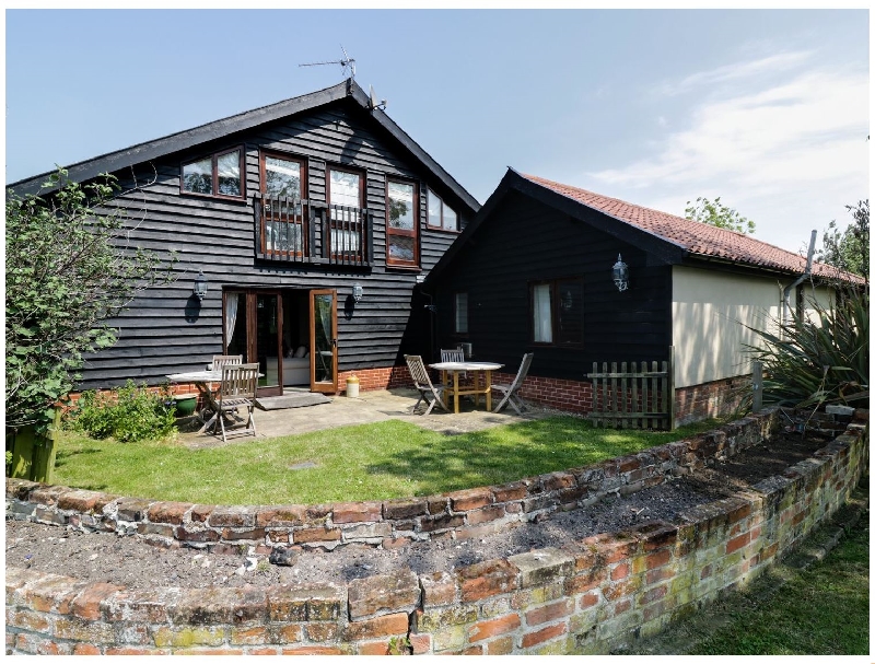 Suffolk Cottage Holidays - Click here for more about The Cart Lodge