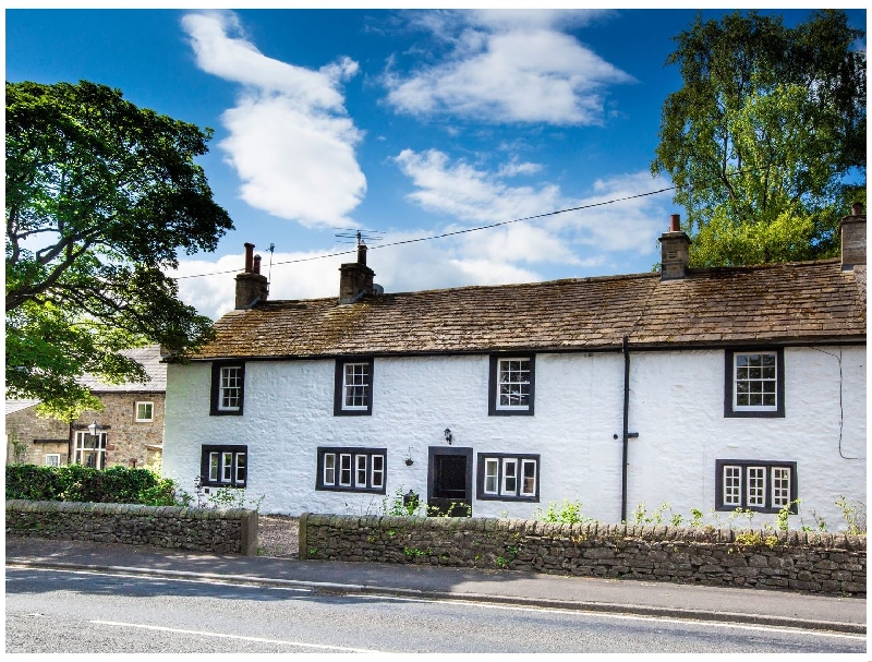 Yorkshire Cottage Holidays - Click here for more about Lowlands