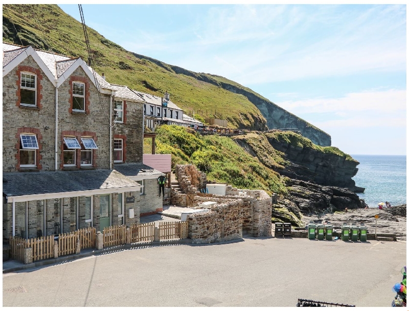 Cornwall Cottage Holidays - Click here for more about Gull Rock