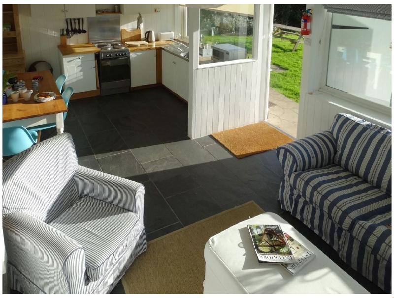 English Cottage Holidays - 2 Brook Cottages