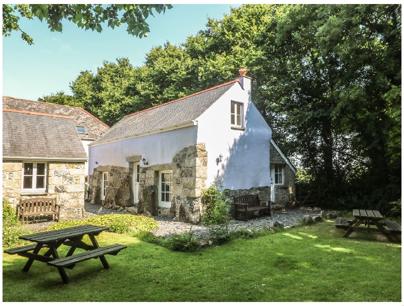 Cornwall Cottage Holidays - Click here for more about Longhouse