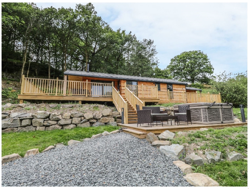 Click here for more about Thornyfield Lodge