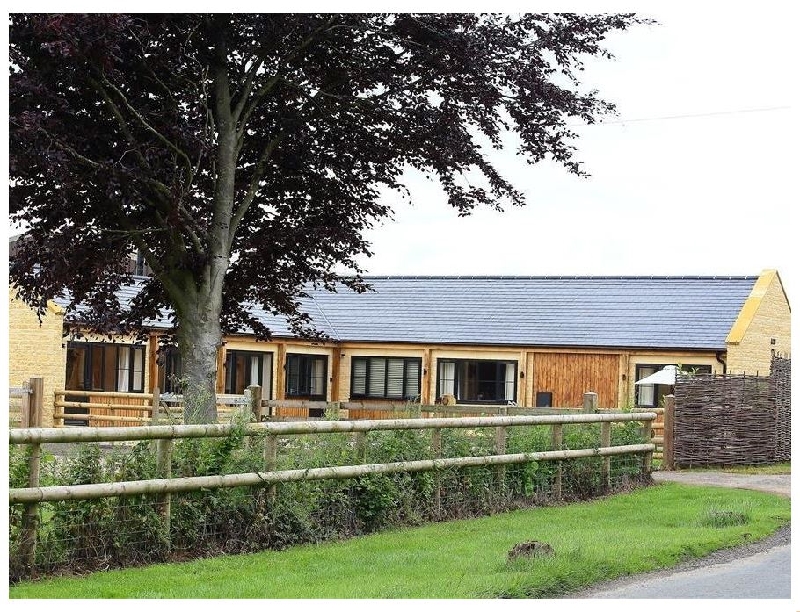 Gloucestershire Cottage Holidays - Click here for more about Court Hayes Farm Barns