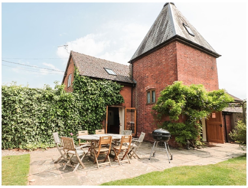 Worcestershire Cottage Holidays - Click here for more about The Hop Kiln