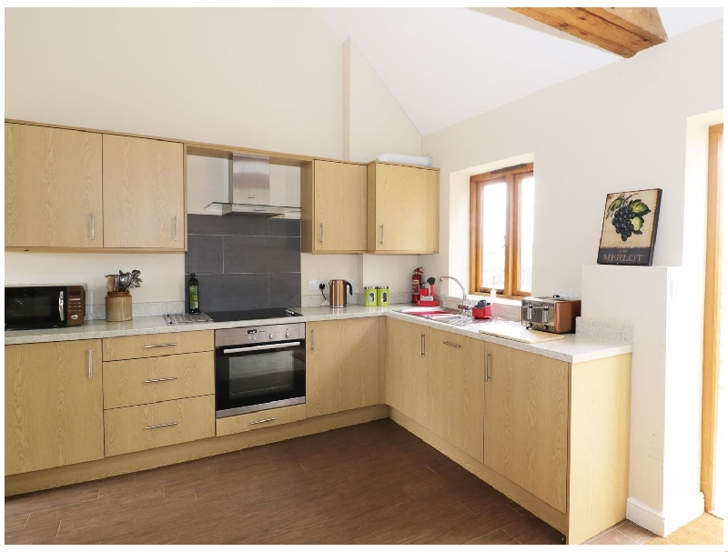 Worcestershire Cottage Holidays - Click here for more about The Combine Shed