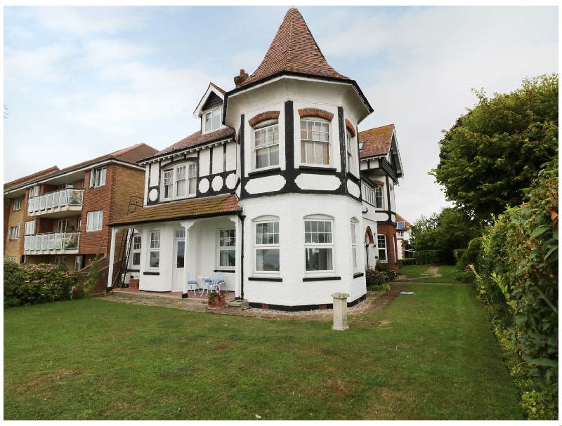 Essex Cottage Holidays - Click here for more about Flat 1- Cambridge Court