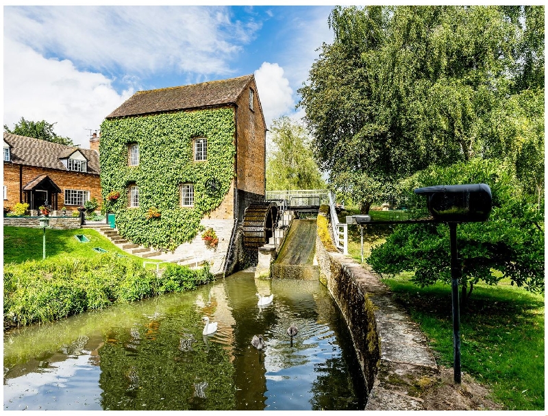 Worcestershire Cottage Holidays - Click here for more about Grafton Mill