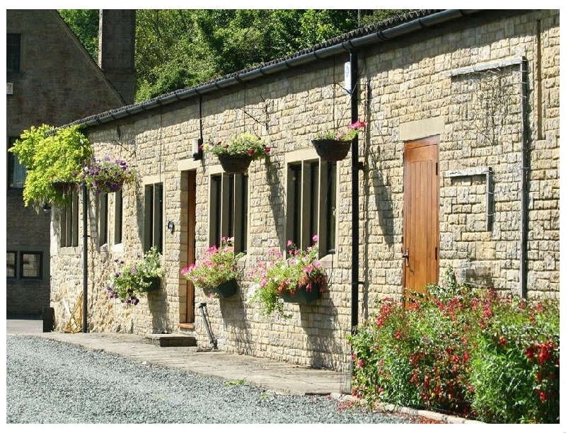 Gloucestershire Cottage Holidays - Click here for more about Lakeside Cottage