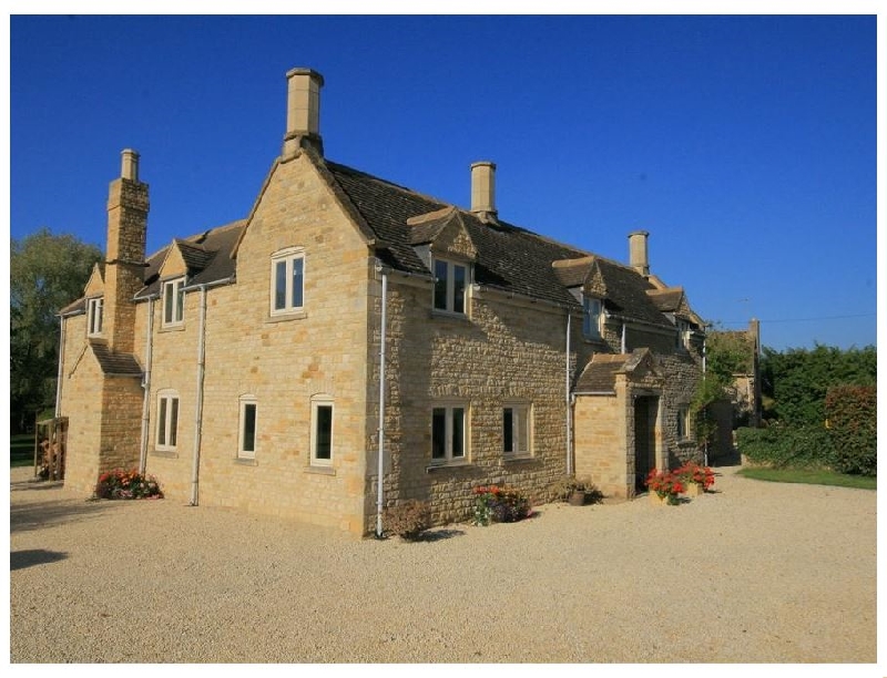 Warwickshire Cottage Holidays - Click here for more about Kite's House