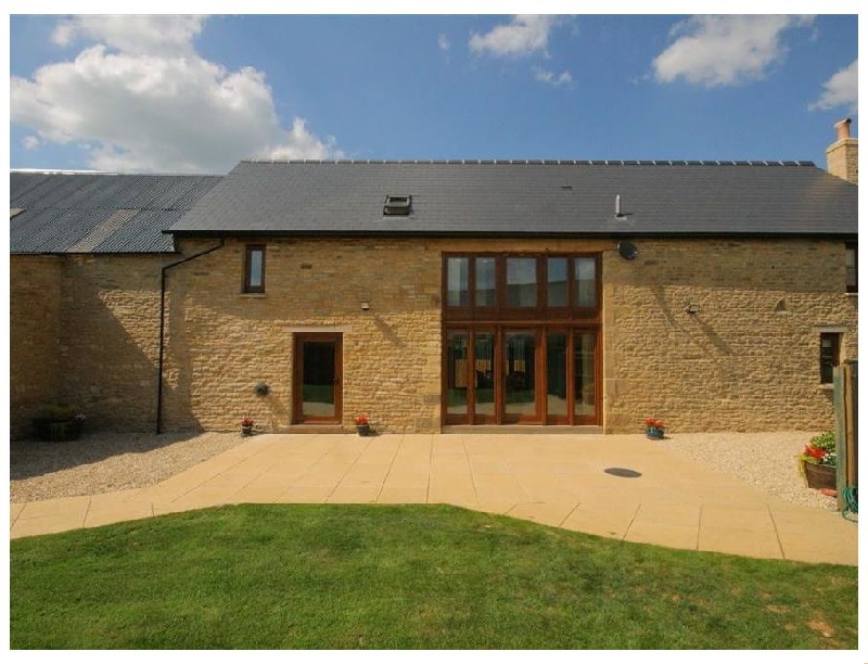 Oxfordshire Cottage Holidays - Click here for more about Tithe Barn- Lyneham