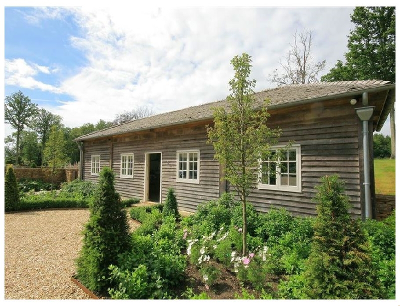 Oxfordshire Cottage Holidays - Click here for more about West Barn