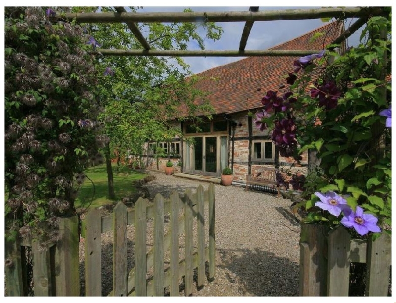 Gloucestershire Cottage Holidays - Click here for more about Whites Farm Barn