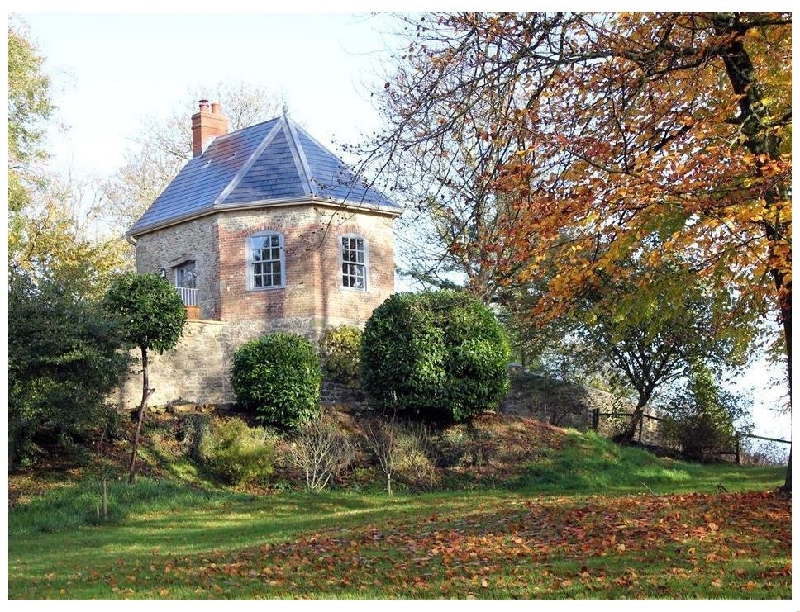 Wiltshire Cottage Holidays - Click here for more about The Folly at Castlebridge