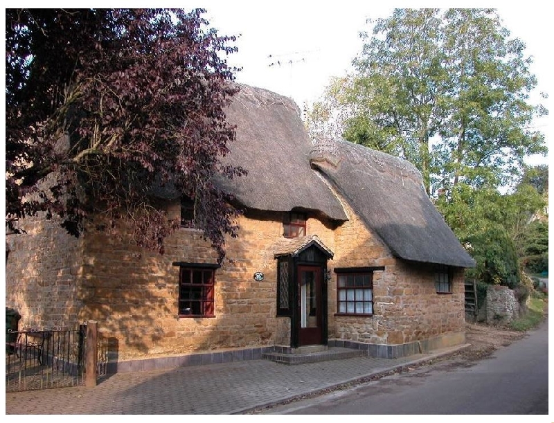 Oxfordshire Cottage Holidays - Click here for more about Spring Cottage