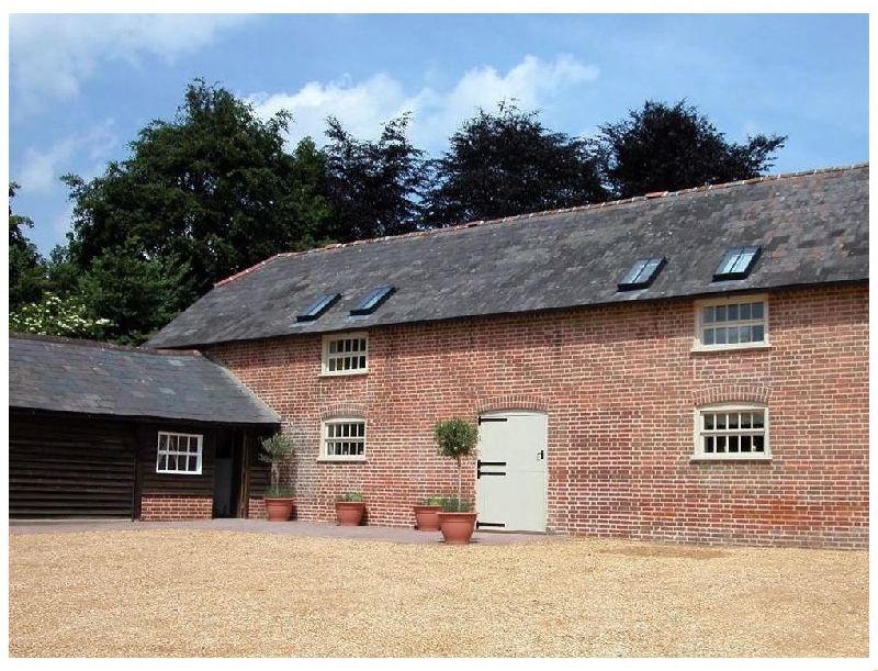 Hampshire Cottage Holidays - Click here for more about The Tallet