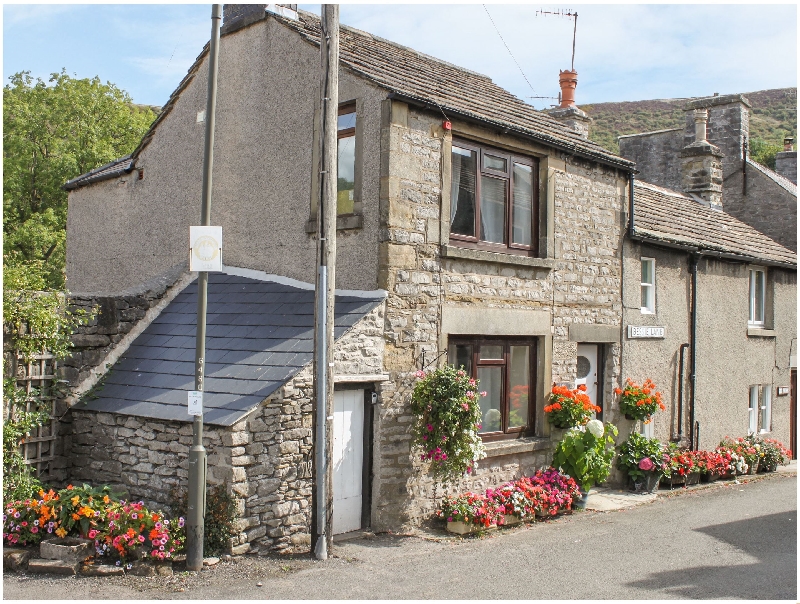 Derbyshire Cottage Holidays - Click here for more about Lees Cottage