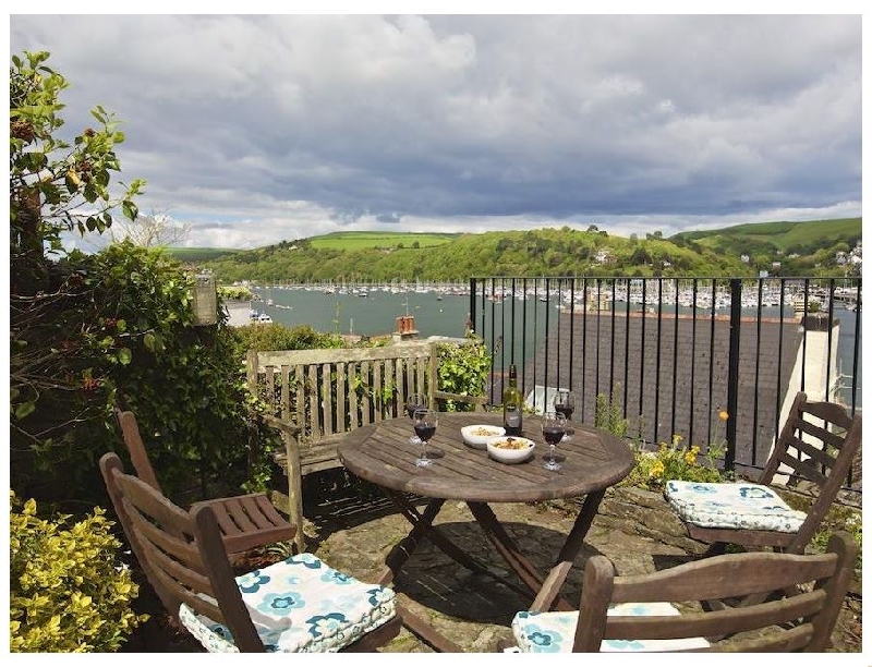 Devon Cottage Holidays - Click here for more about 7 Nelson Steps
