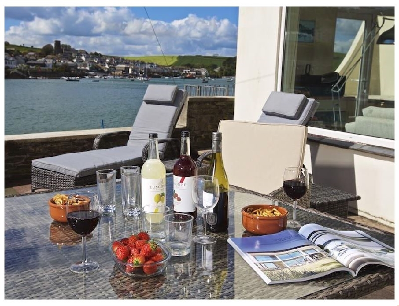 Devon Cottage Holidays - Click here for more about Ferryside