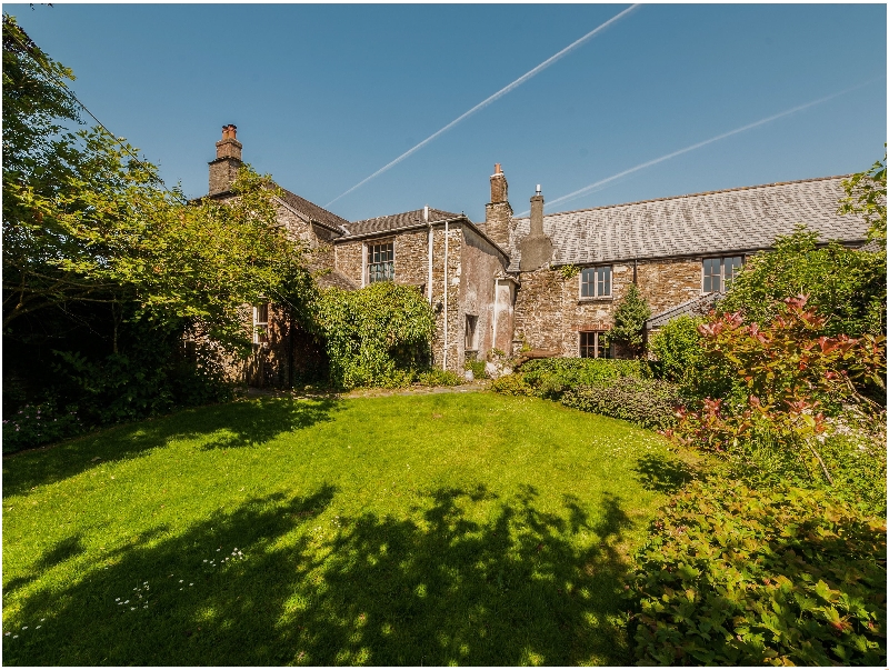 Cornwall Cottage Holidays - Click here for more about Crocadon Farmhouse