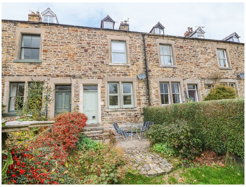 Derbyshire Cottage Holidays - Click here for more about 13 Hope Road