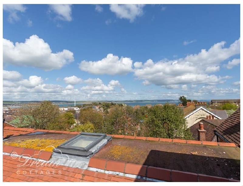 English Cottage Holidays - Bayview Apartment