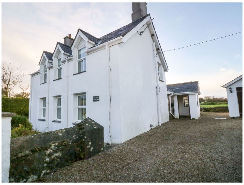 Click here for more about Llain Rhuttan