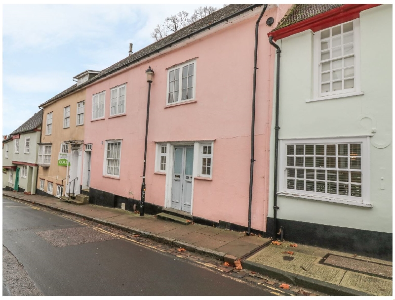 Essex Cottage Holidays - Click here for more about Ropes