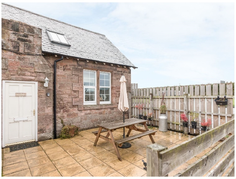 Northumberland Cottage Holidays - Click here for more about Bede Apartment