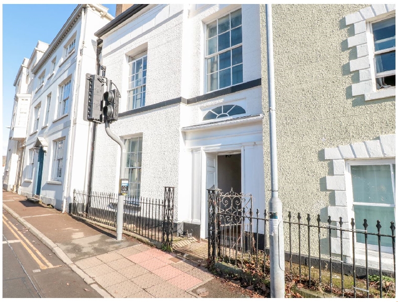 Click here for more about 7 Monk Street
