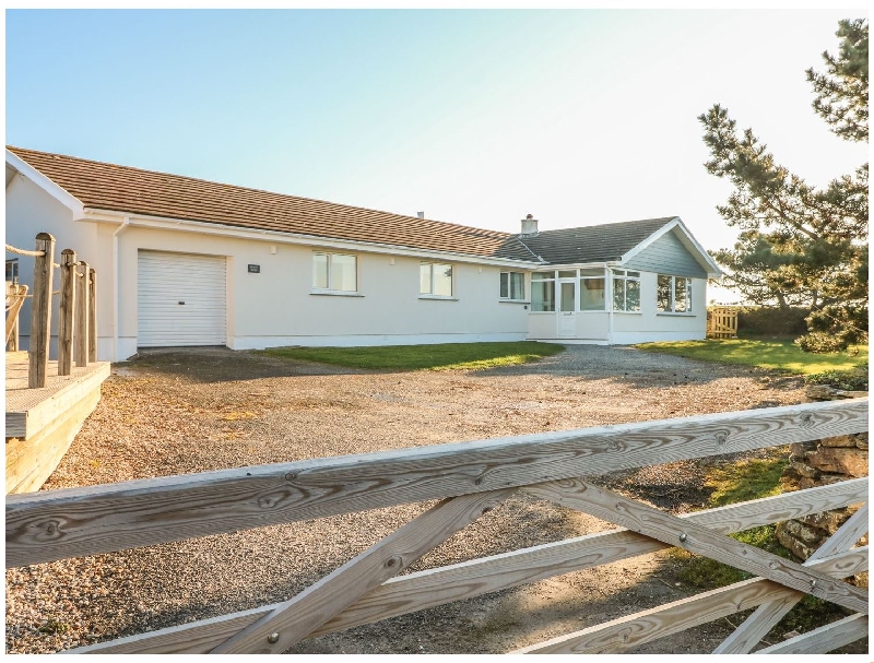 Cornwall Cottage Holidays - Click here for more about Seaport Lodge