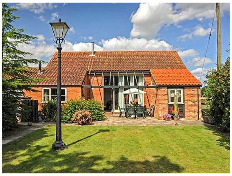 Norfolk Cottage Holidays - Click here for more about Woodman's Barn