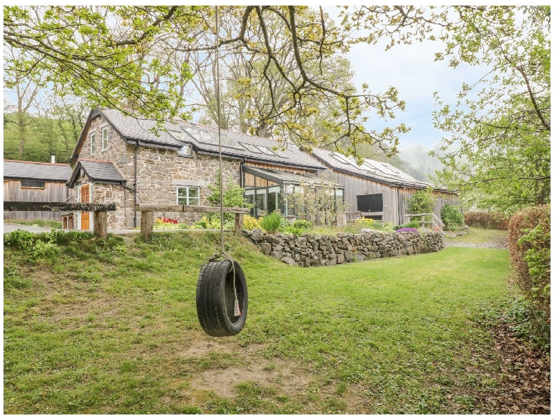 Powys Cottage Holidays - Click here for more about Cilfach