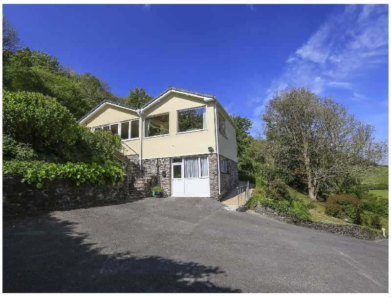 English Cottage Holidays - Dolphins