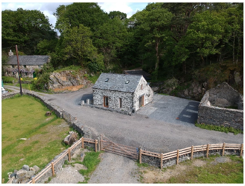 Click here for more about Tyn Llwyn Cornel
