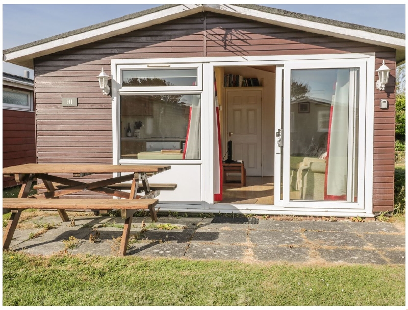 English Cottage Holidays - Chalet H1