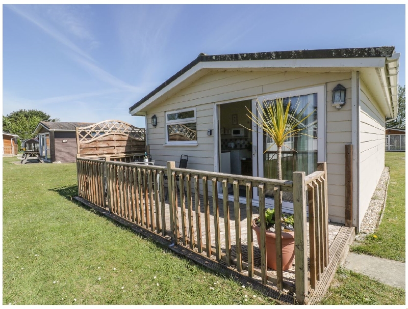 Cornwall Cottage Holidays - Click here for more about Chalet 186