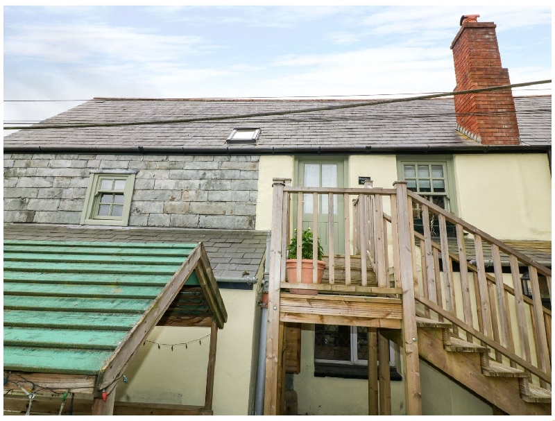 Cornwall Cottage Holidays - Click here for more about Ringers Roost