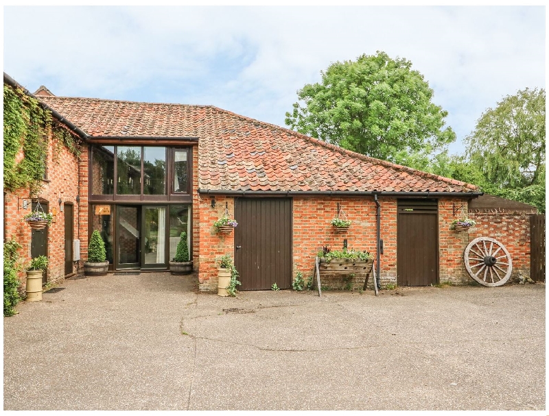 Norfolk Cottage Holidays - Click here for more about The Barn