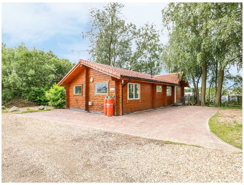 Lincolnshire Cottage Holidays - Click here for more about Teal Lodge