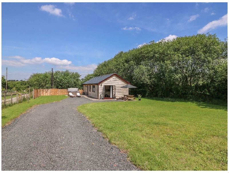 Powys Cottage Holidays - Click here for more about Cherry Tree Lodge
