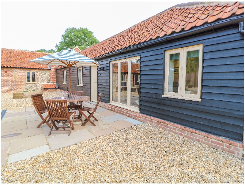 Norfolk Cottage Holidays - Click here for more about The Granary