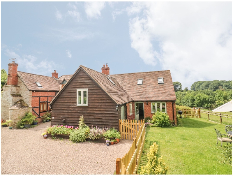 Worcestershire Cottage Holidays - Click here for more about Daisy Cottage