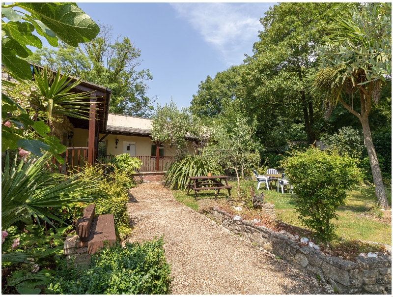 Dorset Cottage Holidays - Click here for more about Riverhouse Lodge