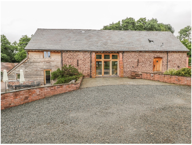 Herefordshire Cottage Holidays - Click here for more about Farm House Barn