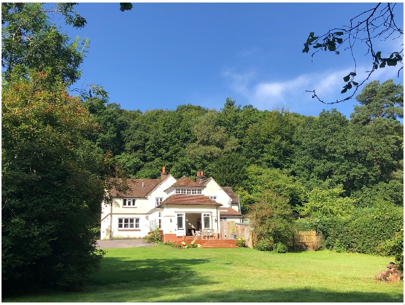 Surrey Cottage Holidays - Click here for more about Woodhill Cottage