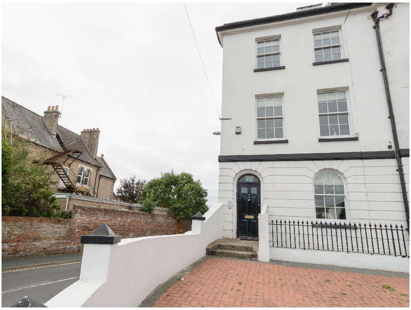 Dorset Cottage Holidays - Click here for more about Summer Breeze